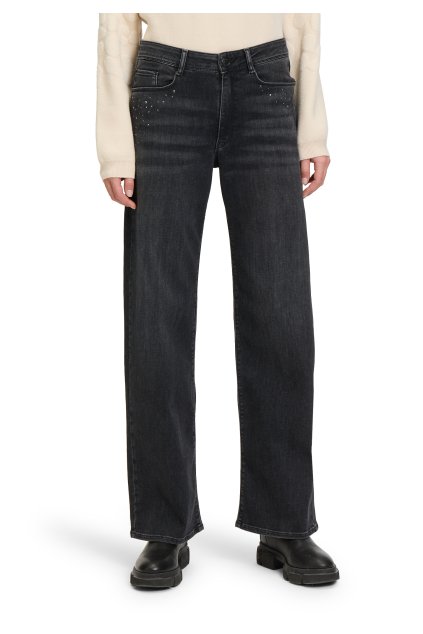 BETTY & CO 252 9622 252 66433377 3