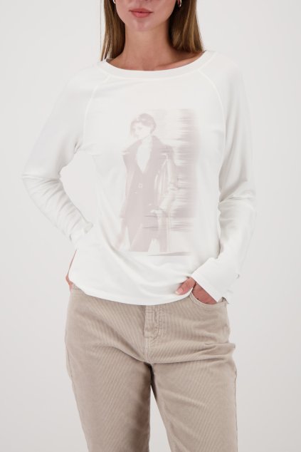 809381 102 Model Front 1200