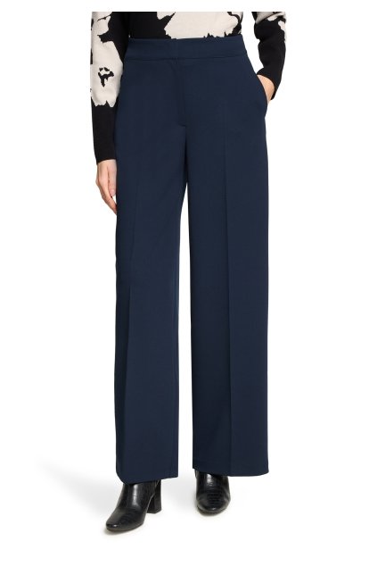 BETTY BARCLA 261 8345 261 61482420 3