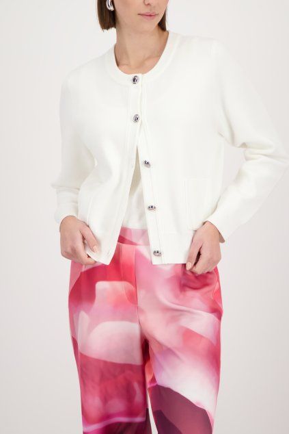 410308 102 Model Front 1200