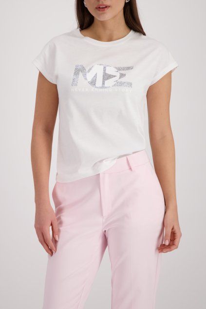 410718 105 Model Front 1200