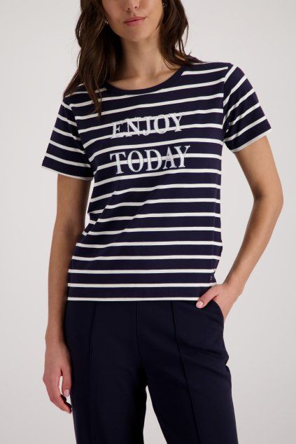 410618 756 Model Front 1200