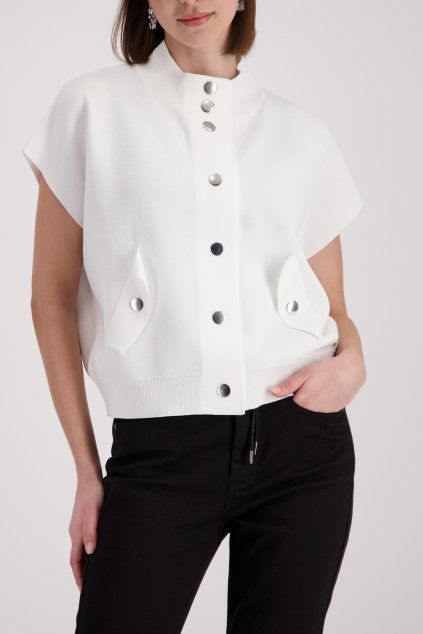 410866 105 Model Front 1200