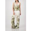 410698 620 Model FullBody 1200