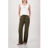 410681 618 Model FullBody 1200