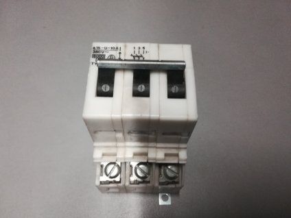 Istič IT 10A/380V 3-fázový