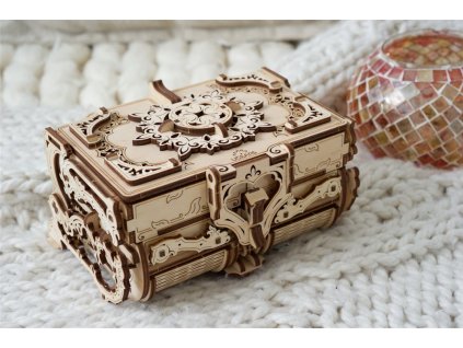 Ugears 3D drevené mechanické puzzle Antique Jewelry Box