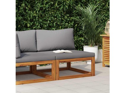 Multidom Sekčná stredová pohovka a tmavosivé vankúše akáciový masív