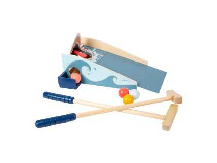 Malý minigolfový útok žraloka