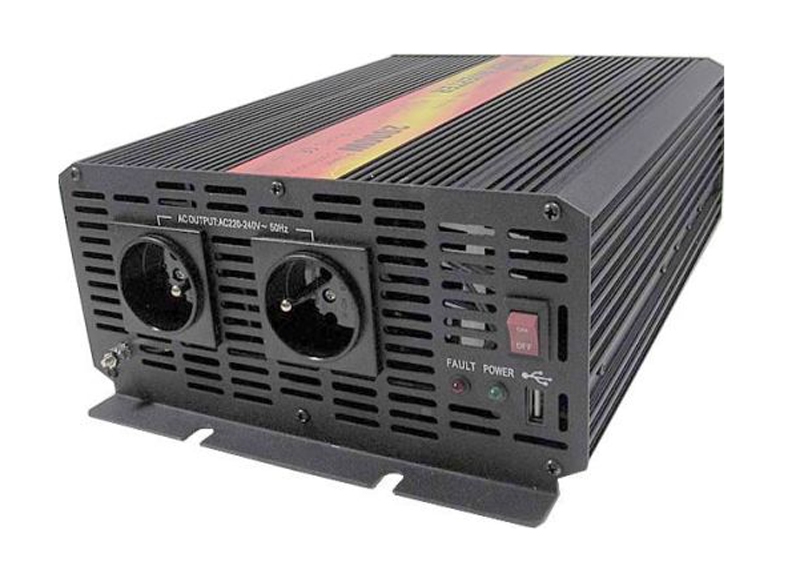 E-shop Carspa CAR2K 12V/230V 2000W menič napätia