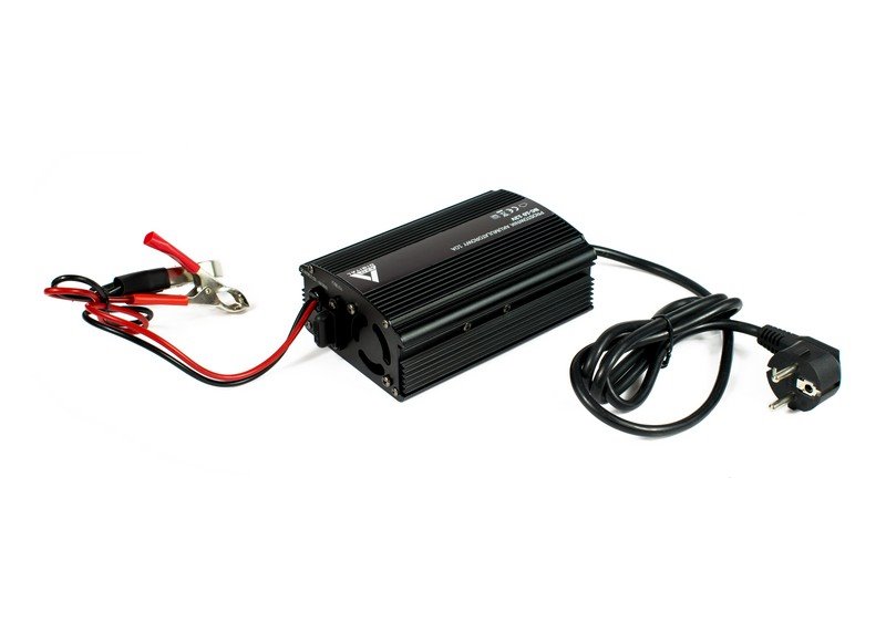 E-shop SAPRO Nabíjačka batérií AZO Digital BC-10 (230V/12V) 10A, 3 stupne nabíjania