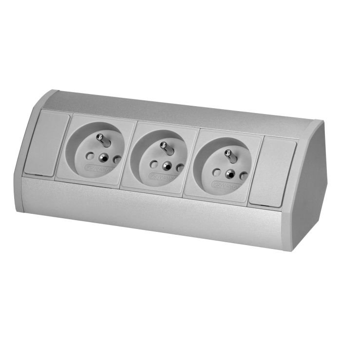 Povrchová zásuvka ORNO OR-GM-9001/G, rohové púzdro, 3x zásuvka, farba strieborná