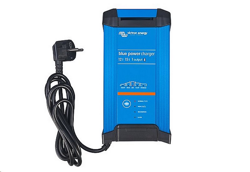 E-shop Nabíječka chytrá Victron Energy BlueSmart 12V/15A, 1 výstup, IP22 BPC121542002
