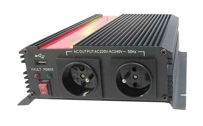 E-shop Měnič napětí Carspa CAR1.6K 12V/230V 1600W