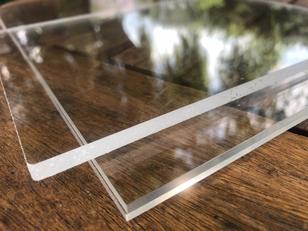 PLEXISKLO čirá/opál - 3 mm síla Barva: čirá, Rozměr: 1000 x 1000 mm