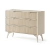 A TIMBER KSZ106 komód oldala, bézs kivitelben
