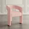 a LEITH rózsaszín kárpitozott étkezőszék fényűzően néz ki