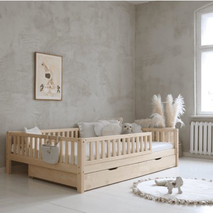 borovicova detska postel nuvio plus s uloznym priestorom so zabranou