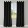 zatemnovaci zaves ariadna k cierna 140 x 250 cm v interieri