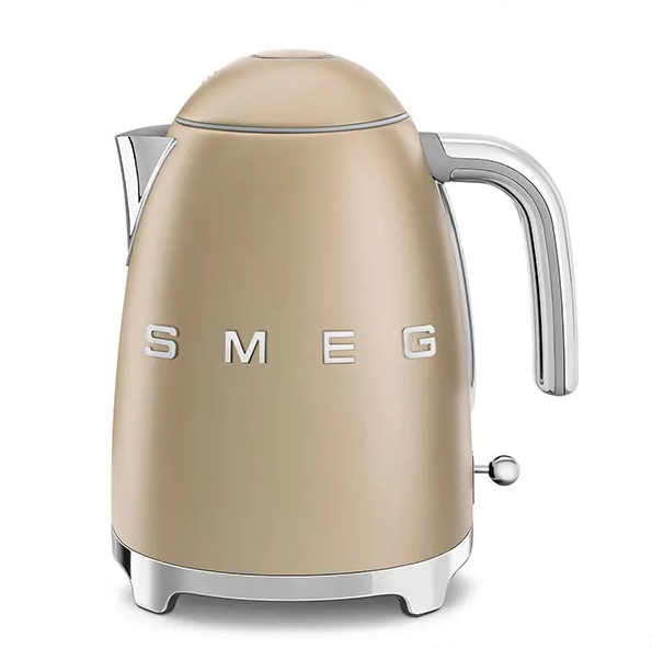 Rychlovarná konvice Smeg 50's style KLF03CHMEU / 2400 W / 1,7 l / matná zlatá