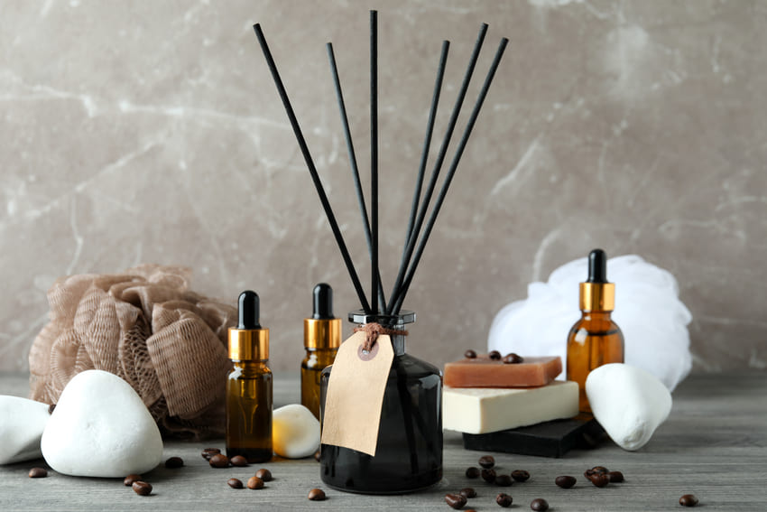 aroma-difuzery-z-tycinkami