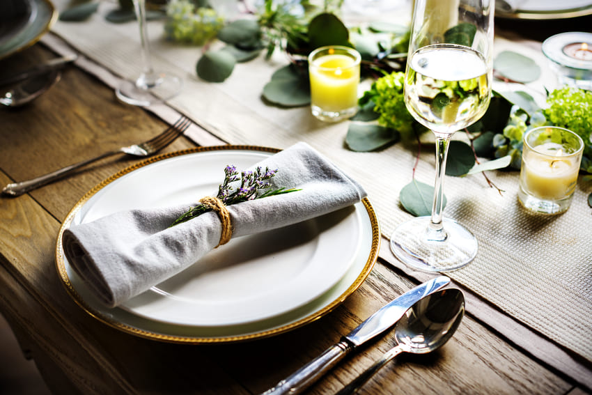 napady-jak-nadekorovat-jidelni-stul