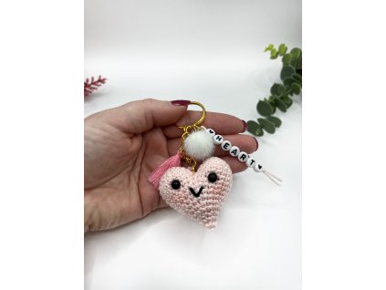 háčkovaná klíčenka