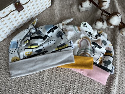 čepička od 4 měsíců