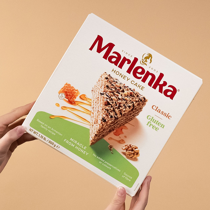 MARLENKA MĚNÍ SVOU TVÁŘ