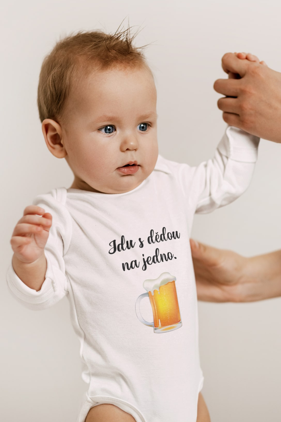 Kojenecké body Jdu s dědou na jedno Barva: Bíla, Velikost: 68(4m-6m)