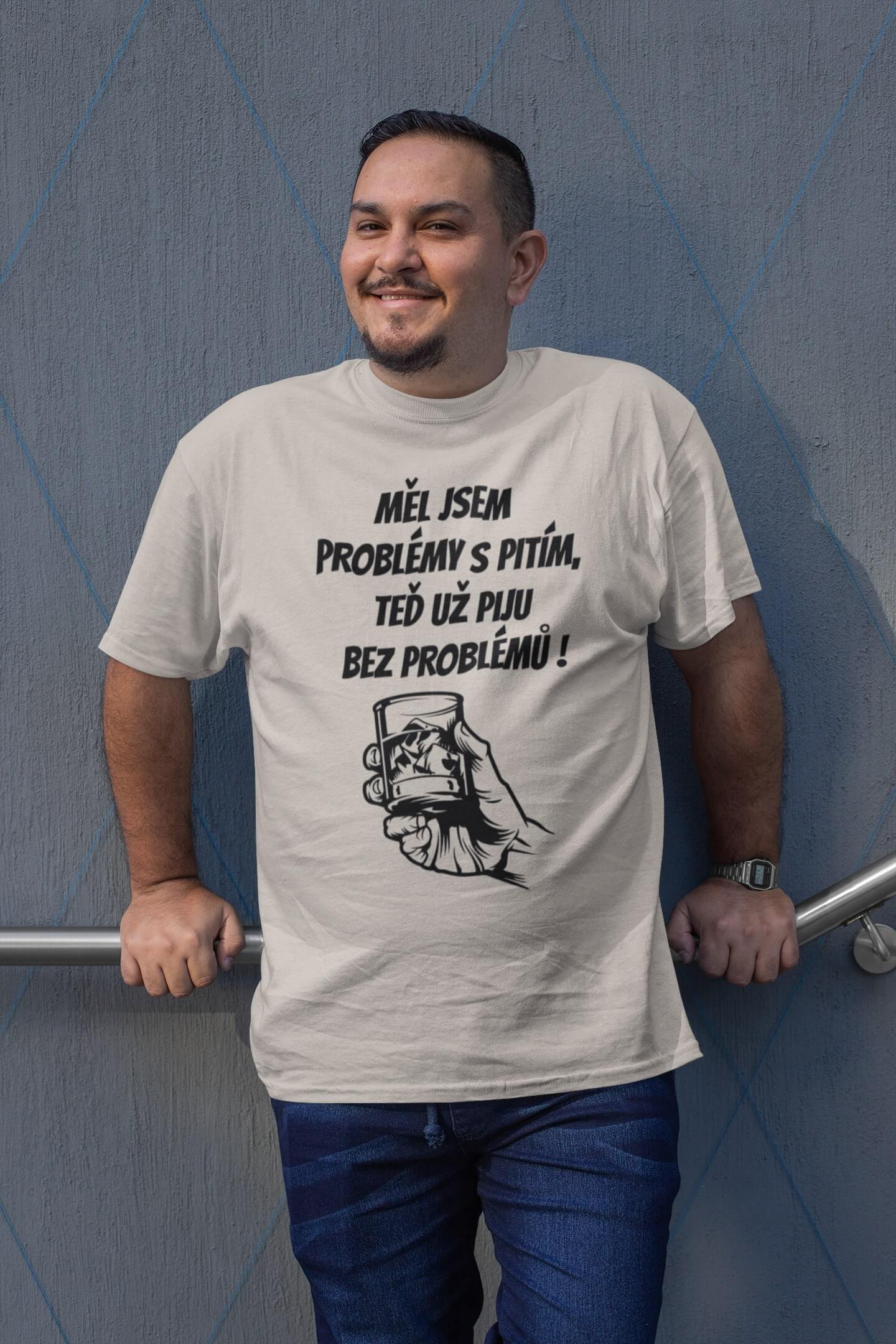 Pánské tričko MĚL JSEM PROBLÉMY S PITÍM Barva: Ledově šedá, Velikost: 2XL