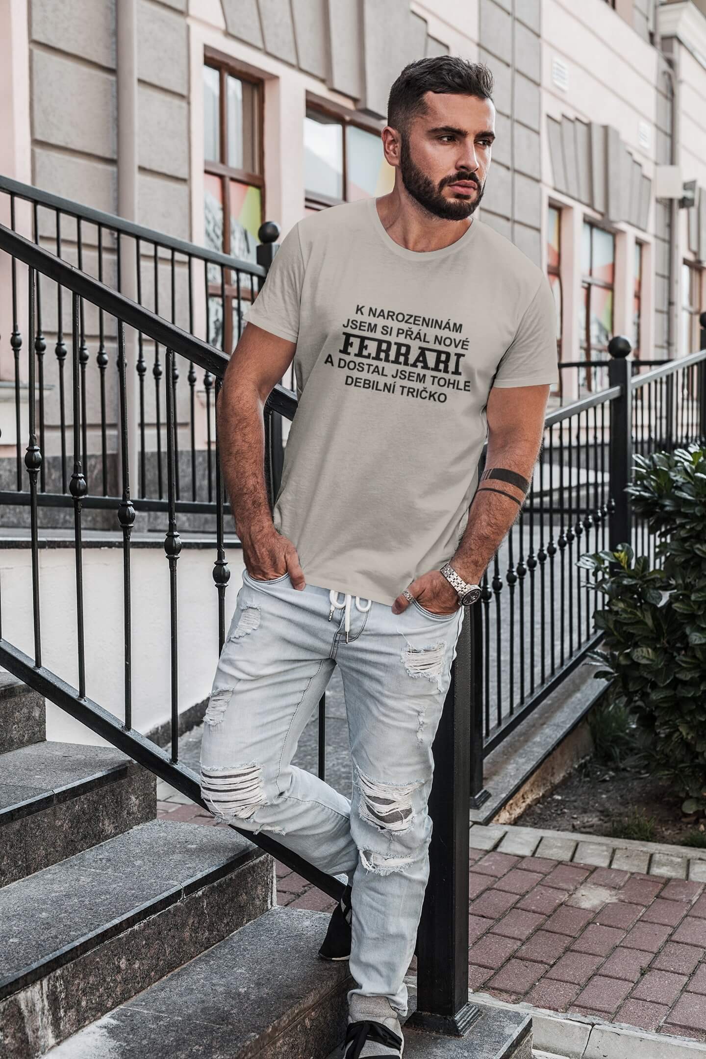 Pánské tričko Ferrari Barva: Ledově šedá, Velikost: 2XL