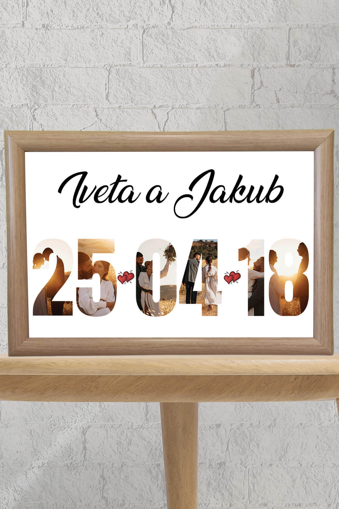 Fotokoláž s datem Barva: Přírodní