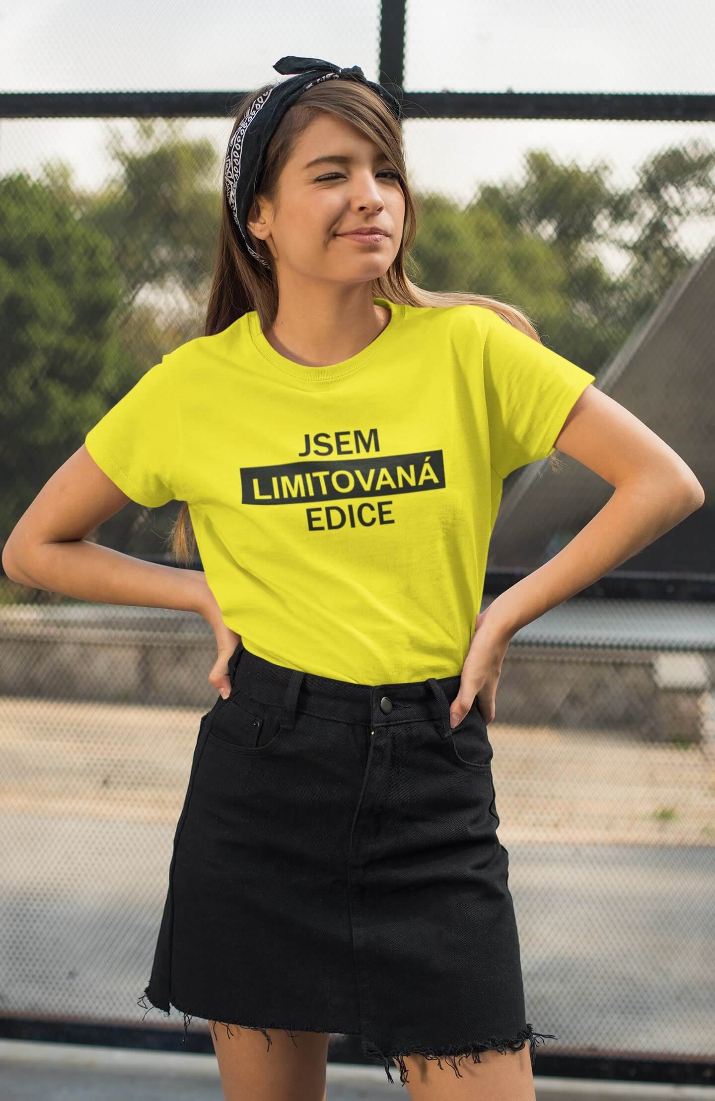 Dámské tričko Jsem limitovaná edice Barva: Citrónová, Velikost: M