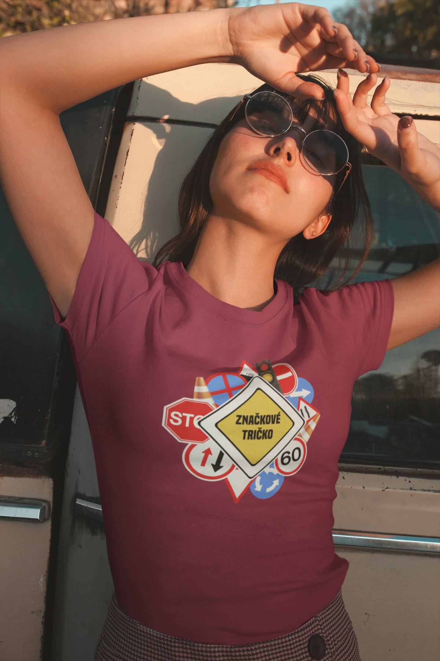 Dámské tričko Značkové tričko Barva: Marlboro červená