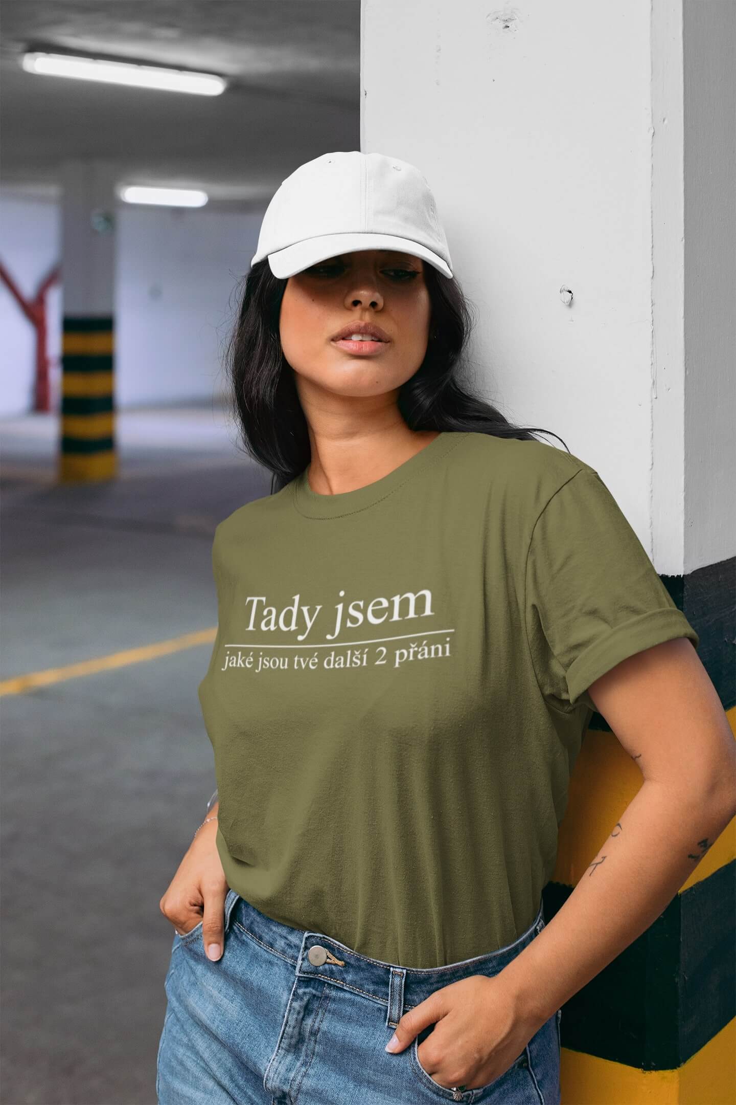 Dámské tričko Tady jsem Barva: Svetlá khaki, Velikost: XS