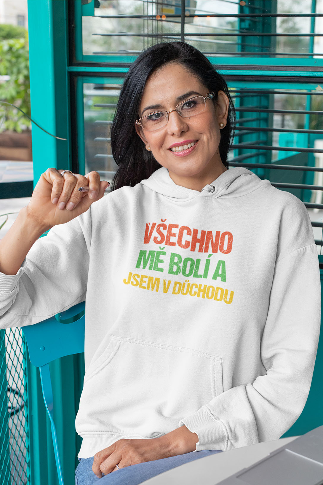 Dámská mikina Všechno mě bolí Barva: Bíla, Velikost: 2XL