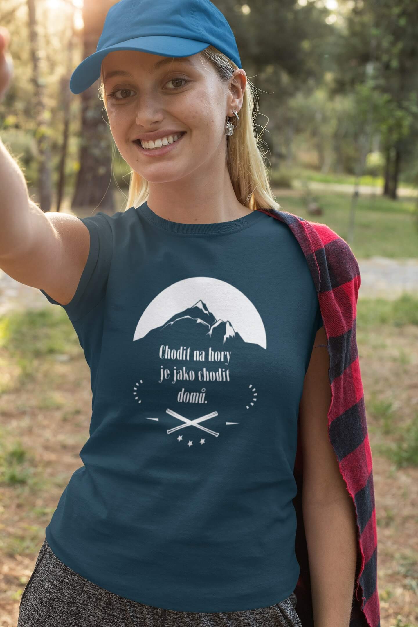 Dámské tričko Chodit na hory Barva: Petrolejová modrá, Velikost: XS