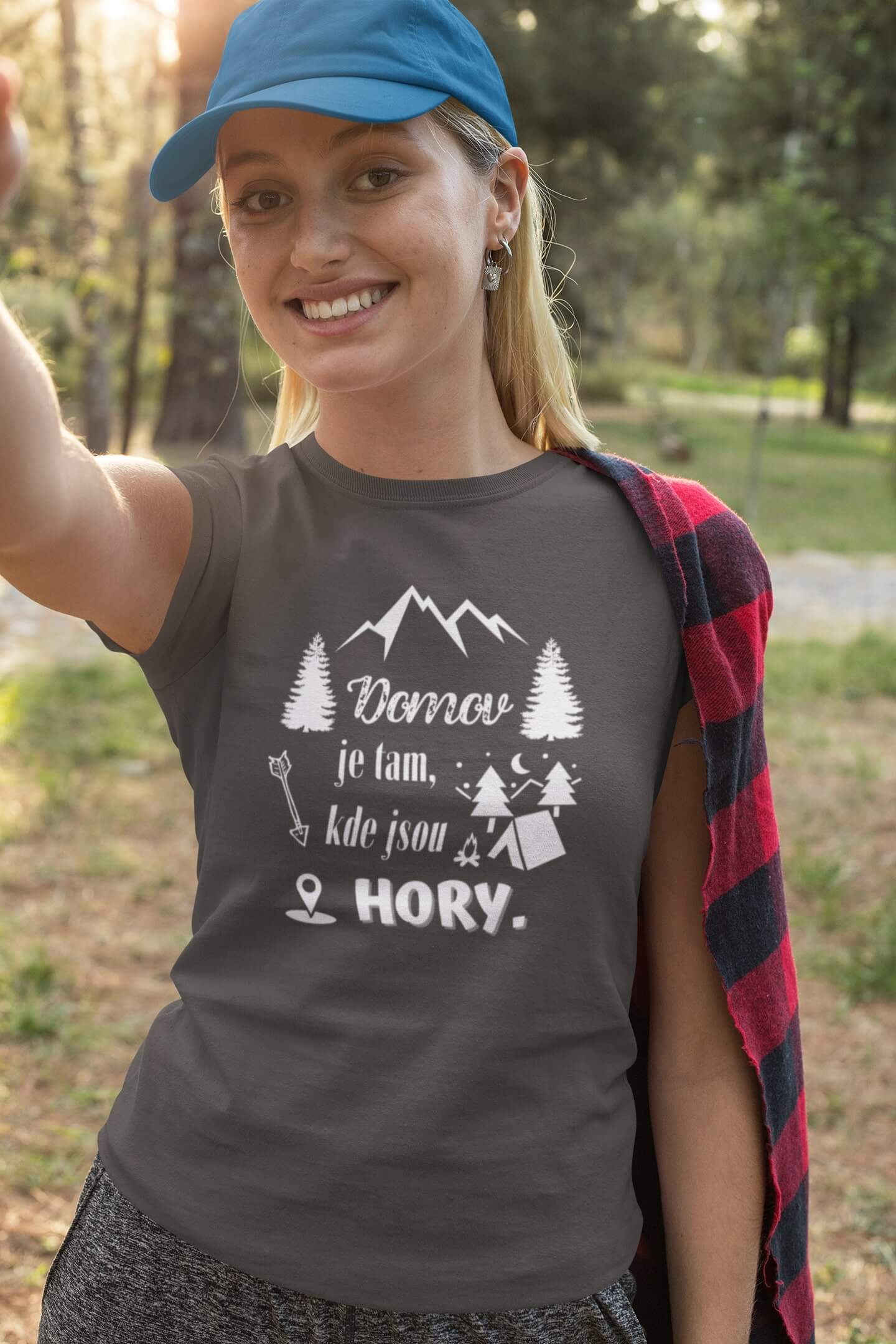 Dámské tričko Domov je tam, kde jsou hory Barva: Tmavá břidlice, Velikost: 2XL