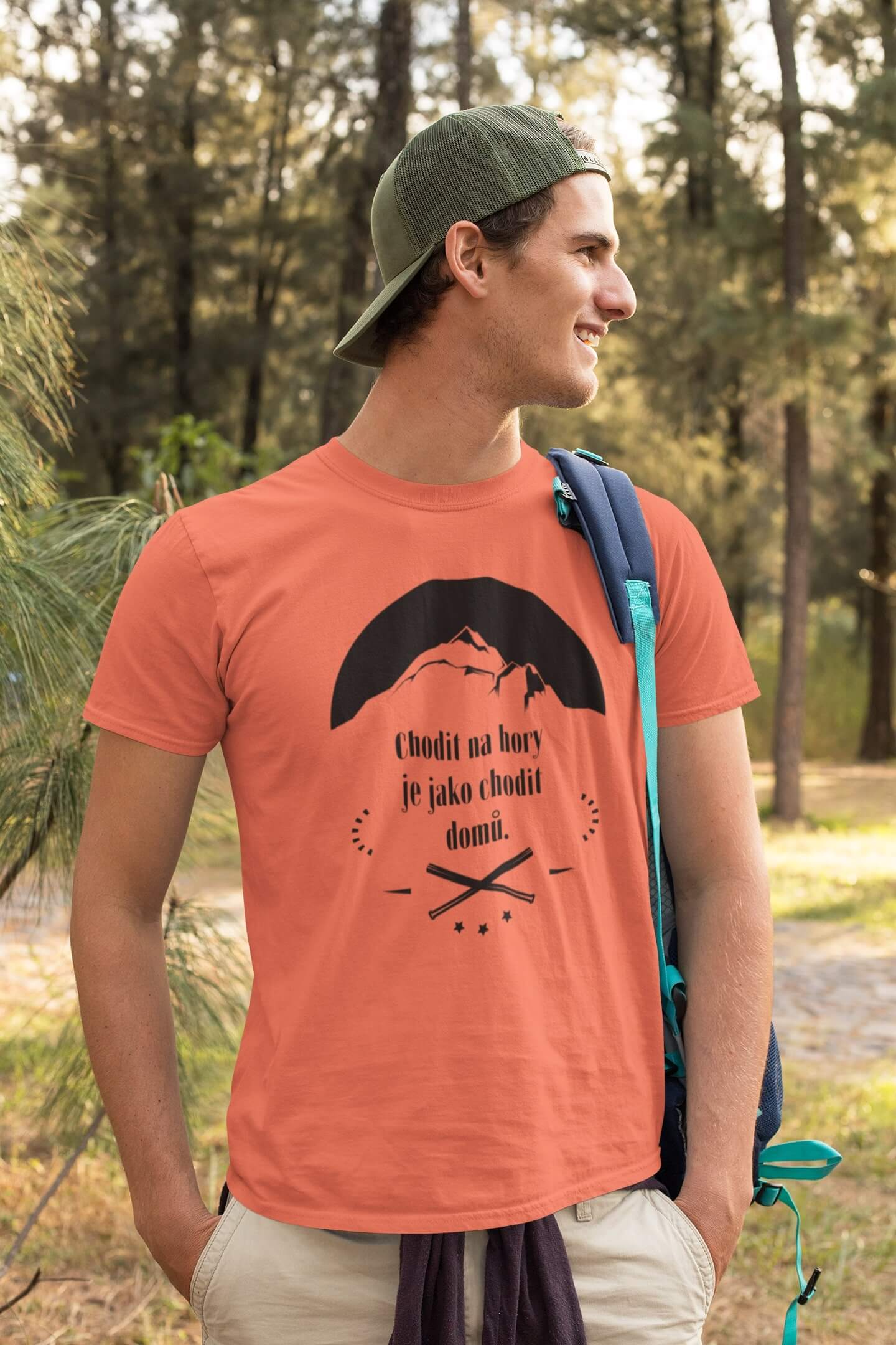 Pánské tričko Chodit na hory Barva: Korálová