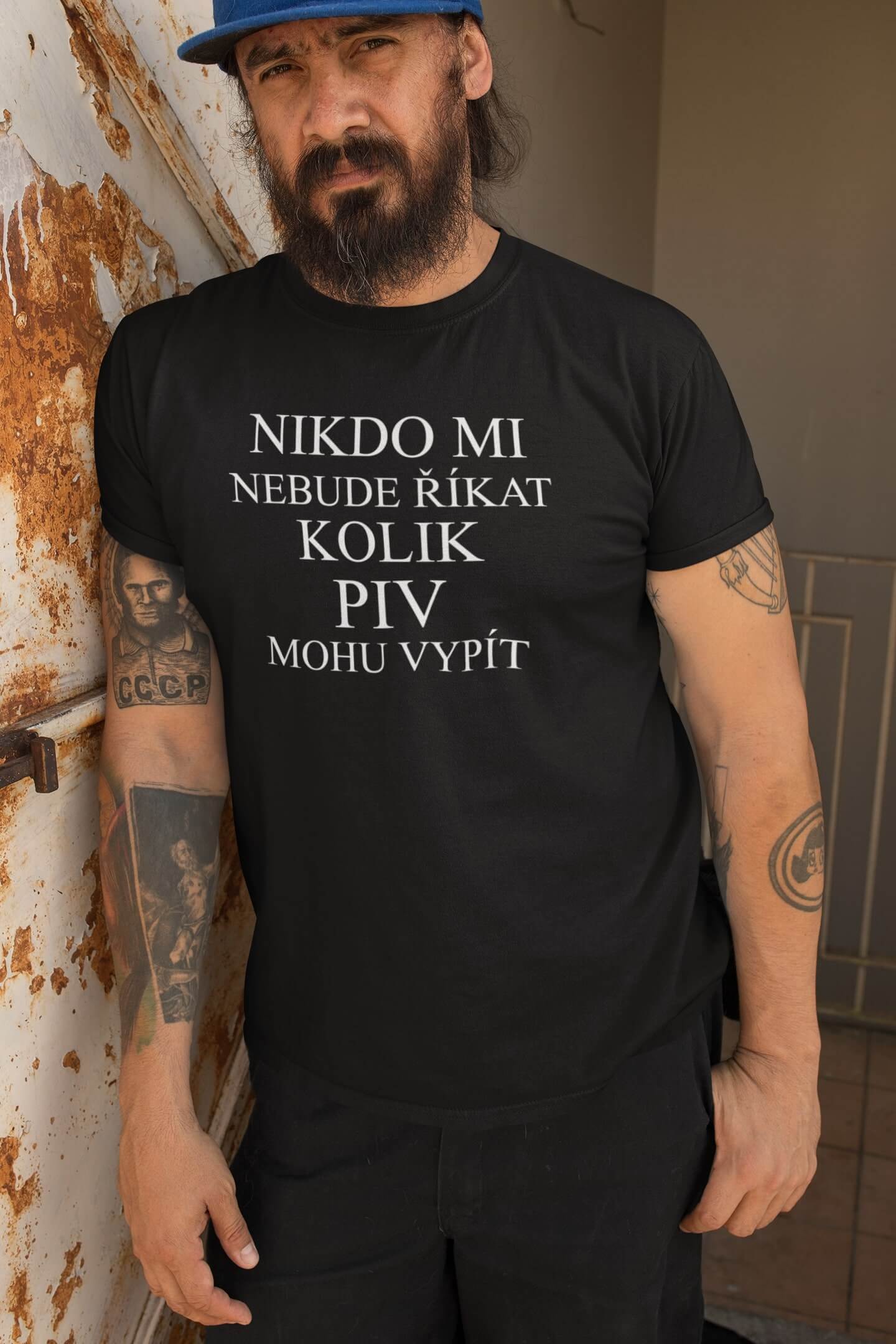 Černá