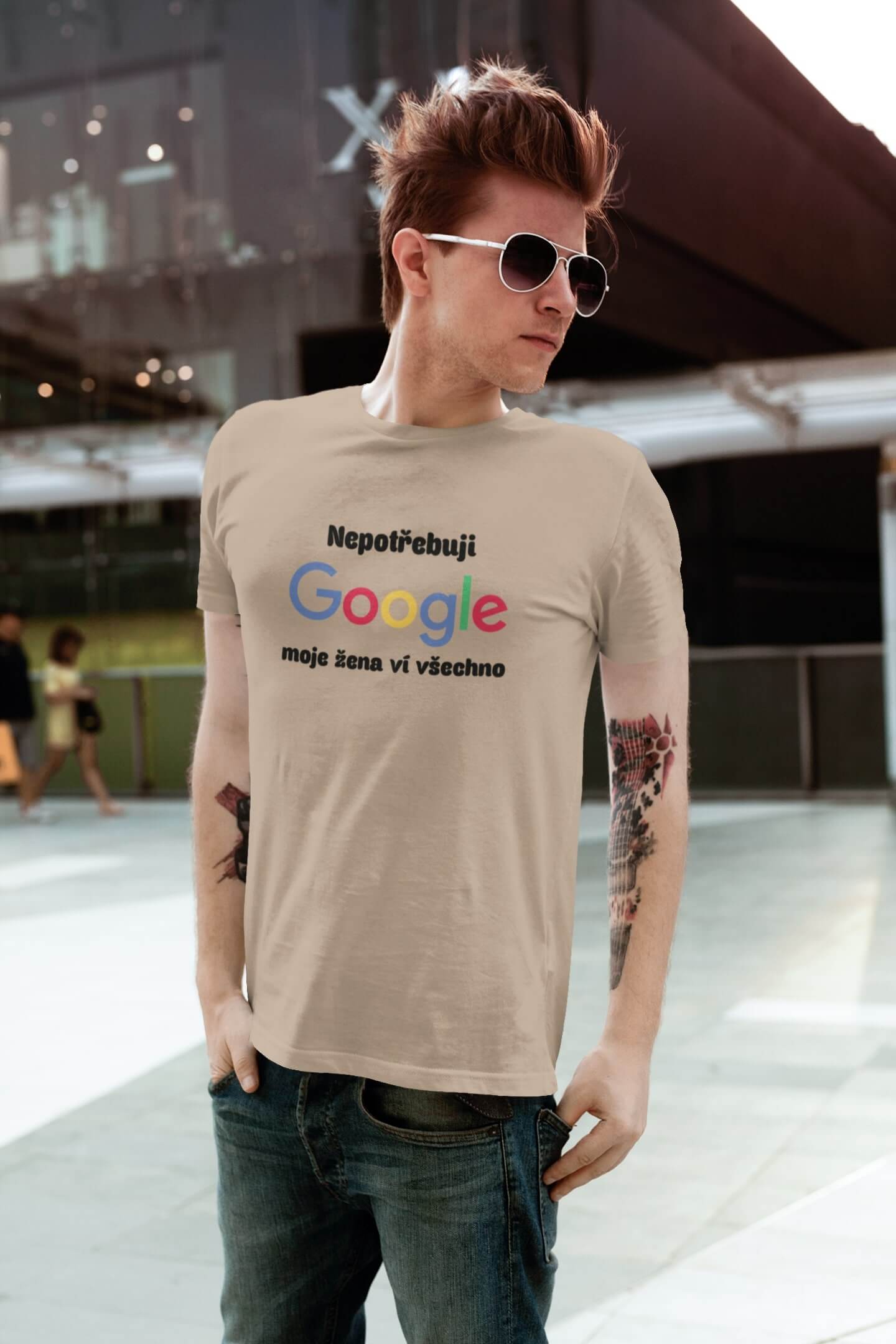 Béžová