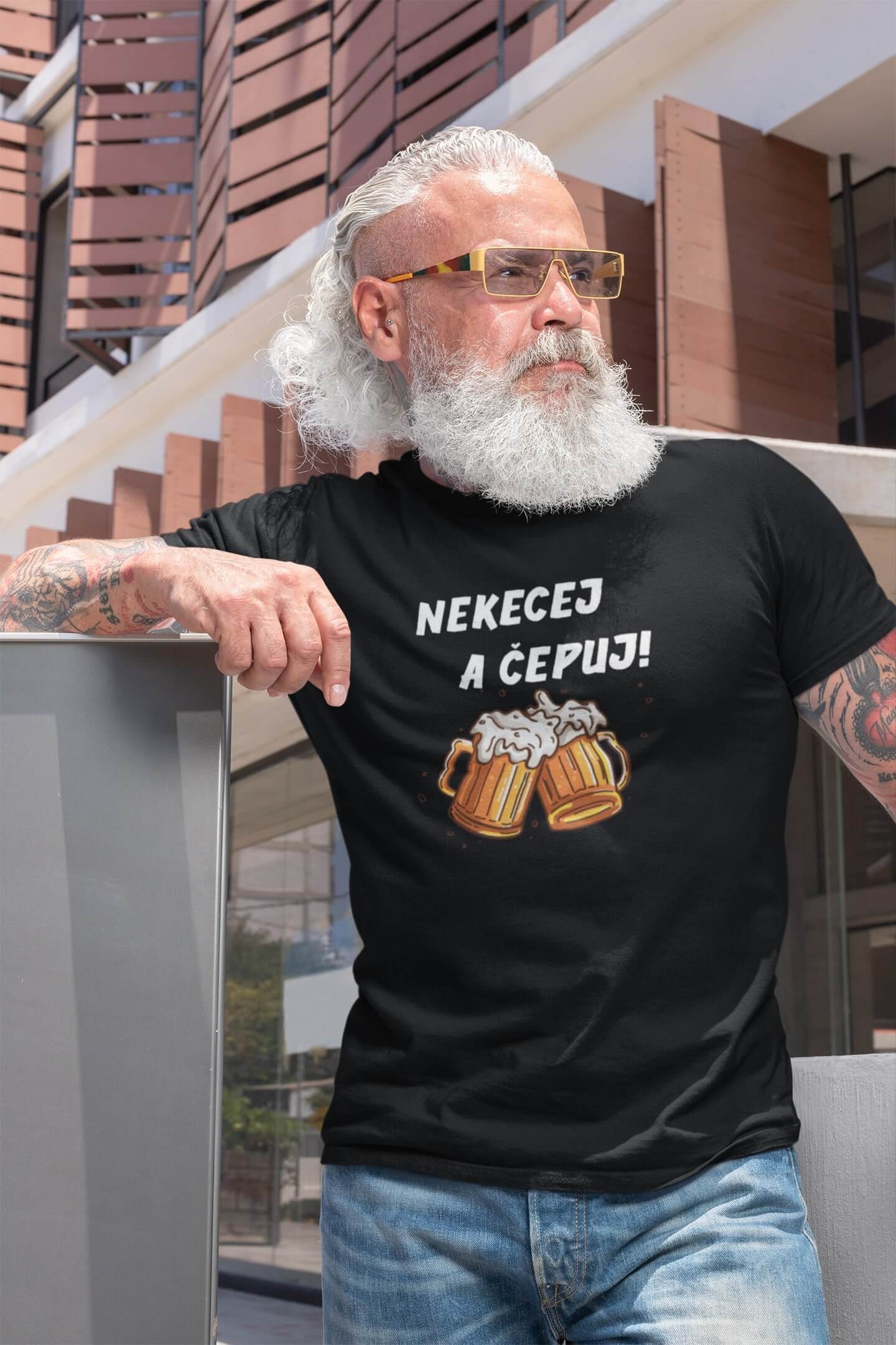 Pánské tričko Nekecej a čepuj! Barva: Černá, Velikost: S