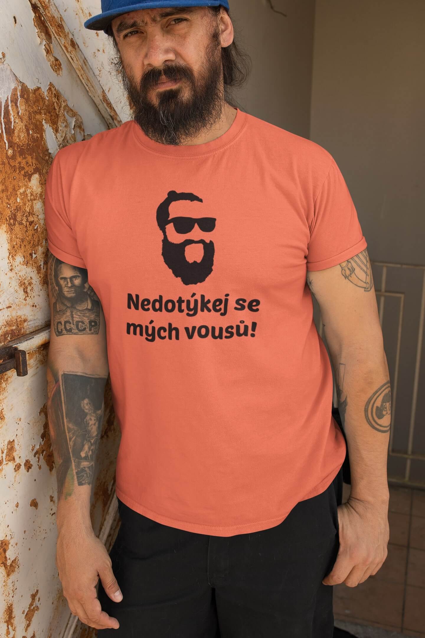 Pánské tričko Vousy Barva: Korálová, Velikost: L