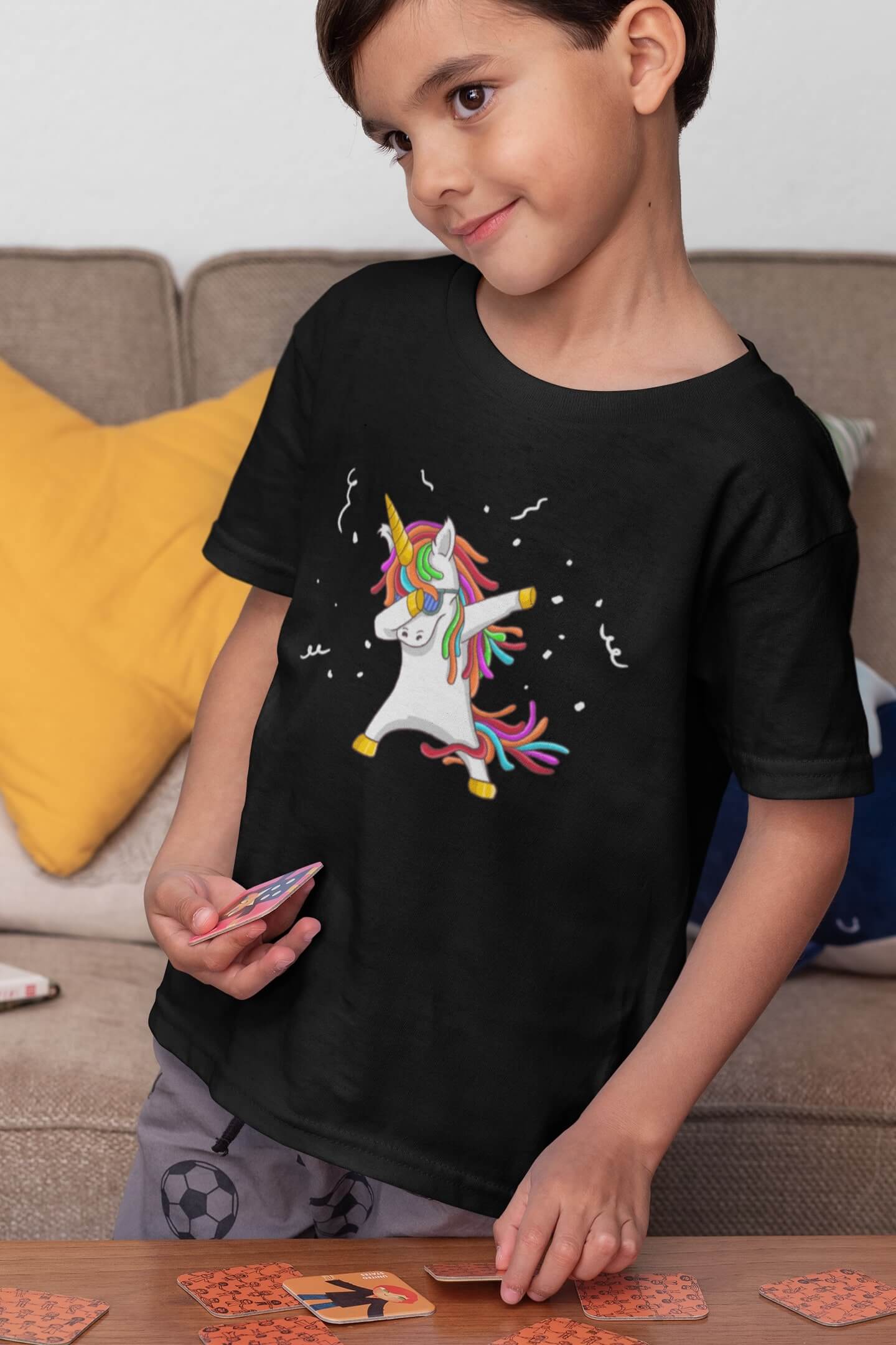Chlapecké tričko Dabujúci unicorn Barva: Černá, Velikost: 134