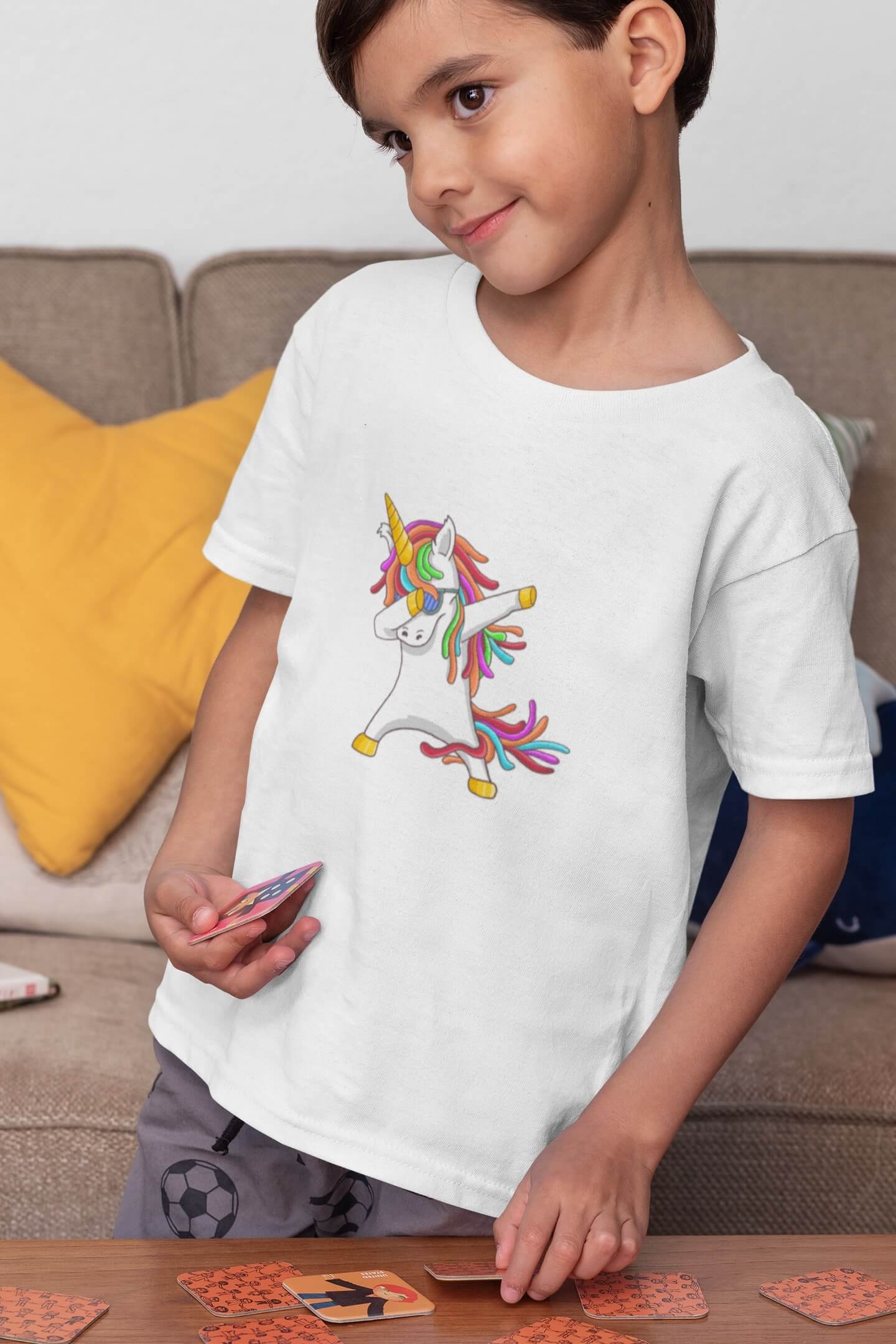 Chlapecké tričko Dabujúci unicorn Barva: Bíla, Velikost: 134