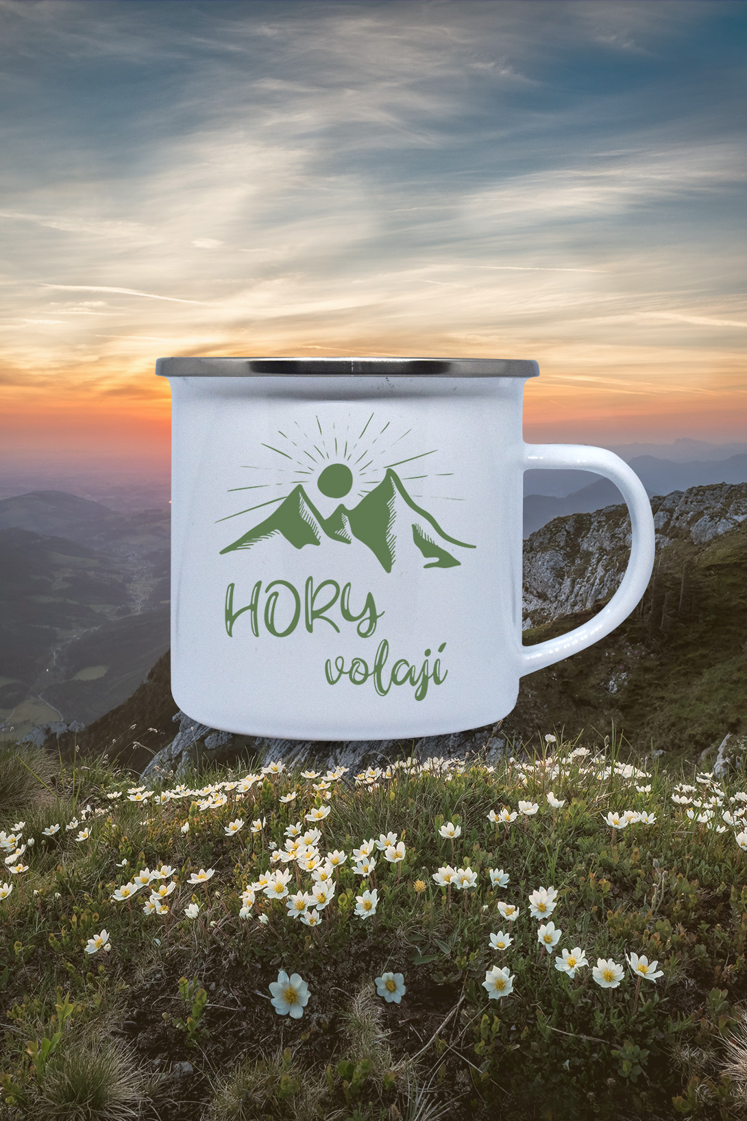 Plechový hrnek Hory volají Hrnek: Kovový hrnek 360ml - bílý