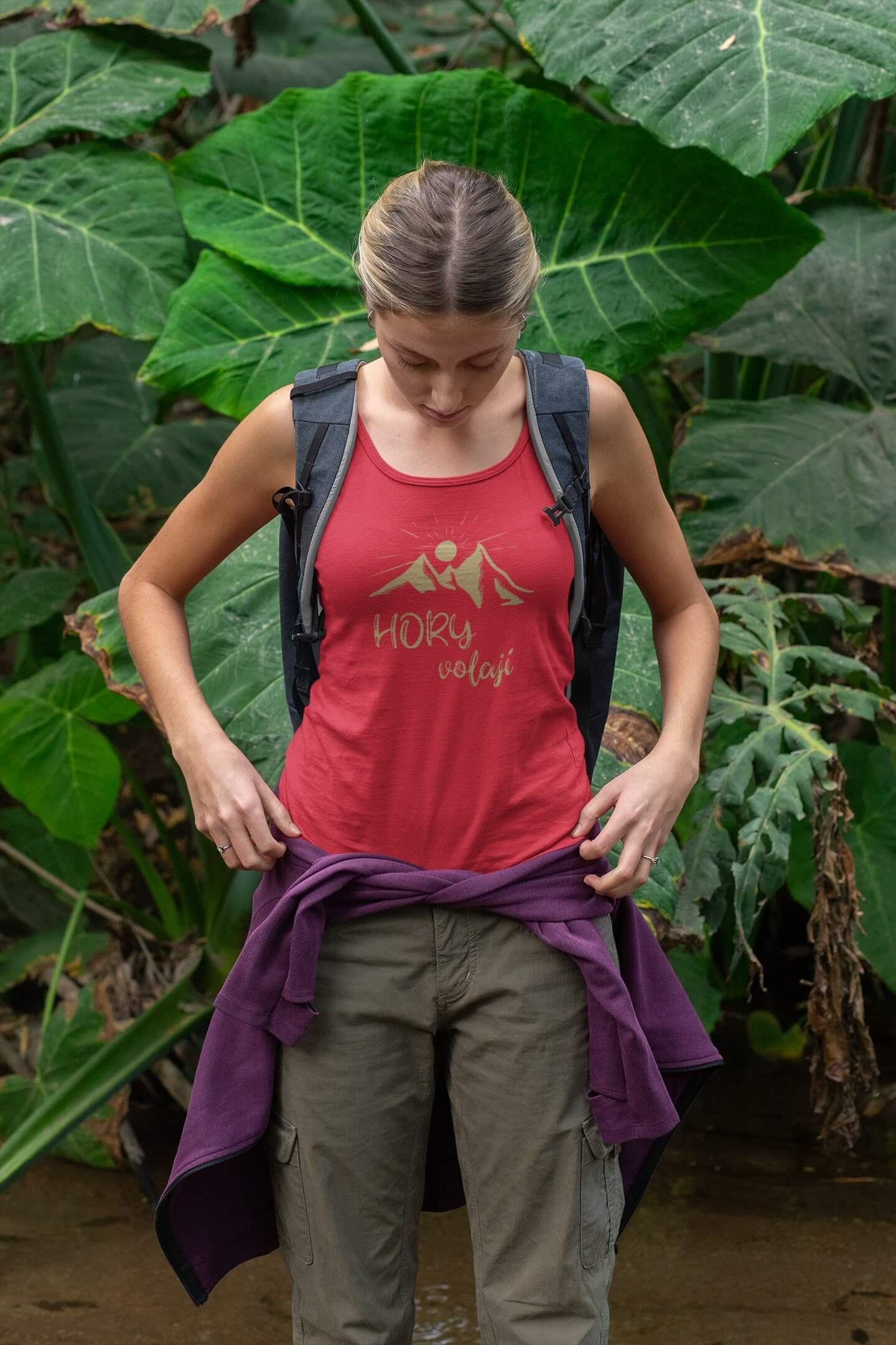 Dámské tílko Hory volají Barva: Červená