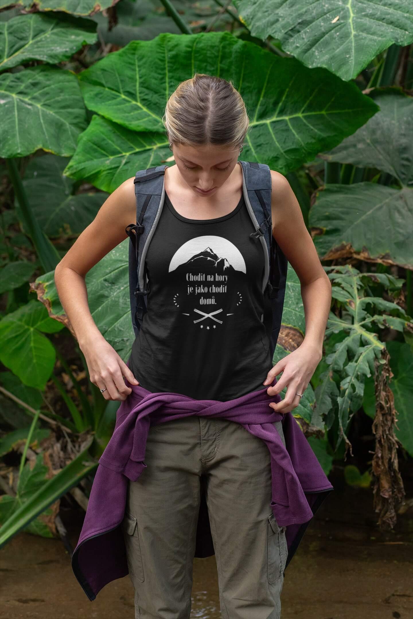 Dámské tílko Chodit na hory Barva: Černá