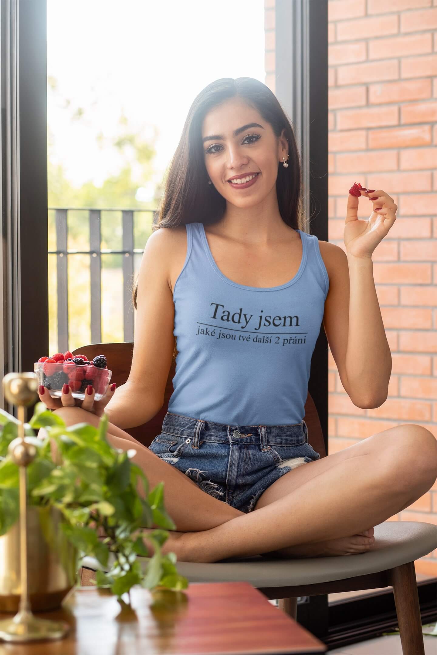 Dámské tílko Tady jsem Barva: Světlemodrá, Velikost: L